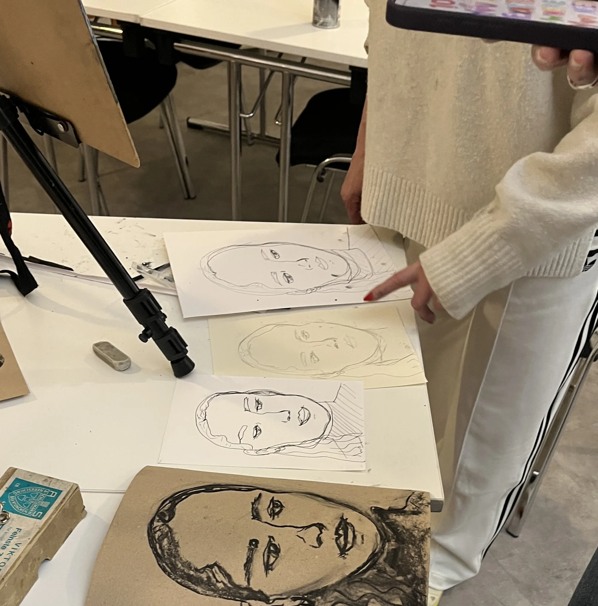 Kunstmaterialien für Zeichen- und Malkurse